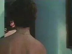Το Hot MILF κάνει μια άσχημη προπόνηση για μουνί
