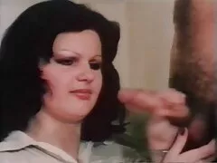 Horny Stepsisters Kimora Quin και Madi Laine Fuck Lucky Stud