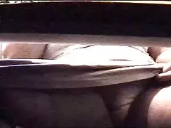 Το Blonde MILF κυκλοφορεί για το Fresh Meat